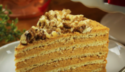 Medovik torta készítése
